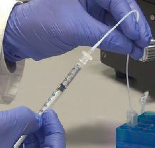 廃液カップを装着