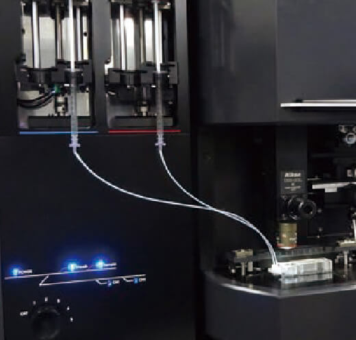 シリンジを接続